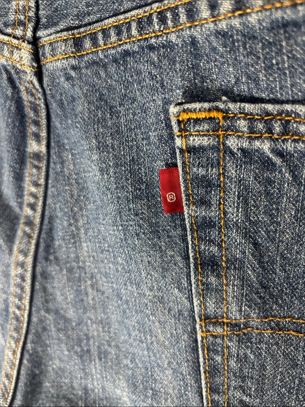 Vintage 90s Levi's 550 Relaxed Fit Denim Shorts Made in USA Size 40 Blank Tab